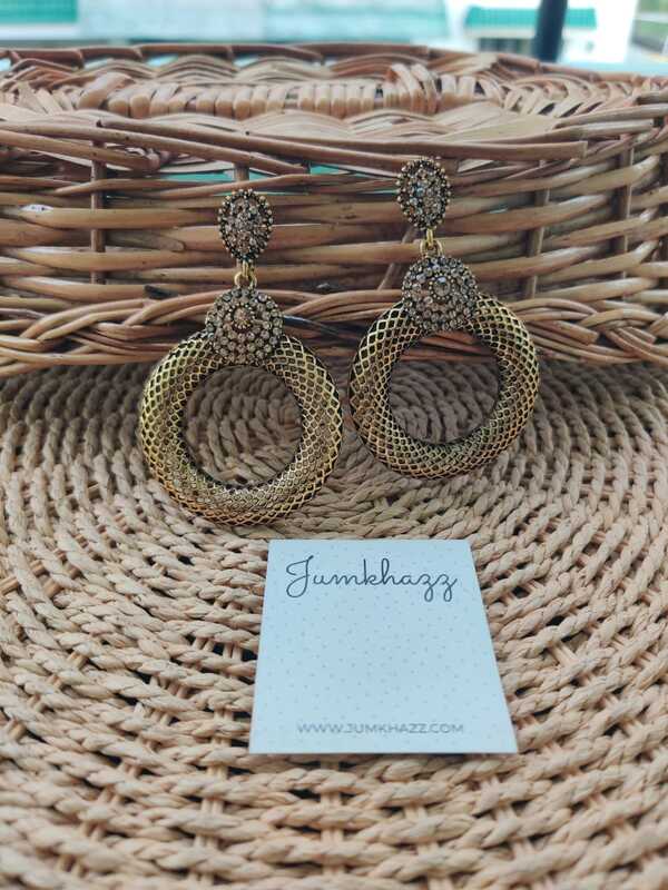 Classic Antique Stud (JST711)