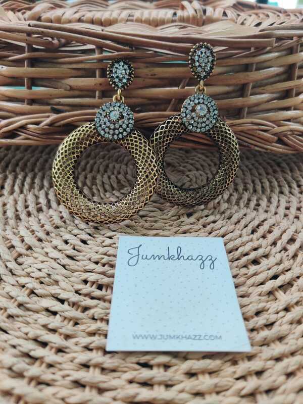 Classic Antique Stud (JST711)