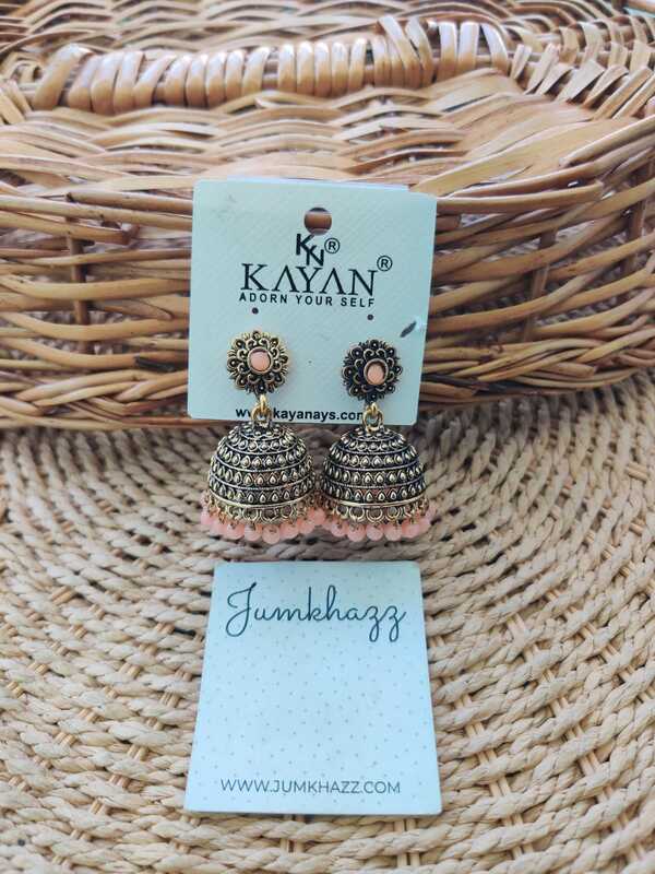 Antique Stud (JST923)