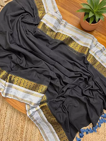 Anuja - अनुजा ( Mul cotton sarees )