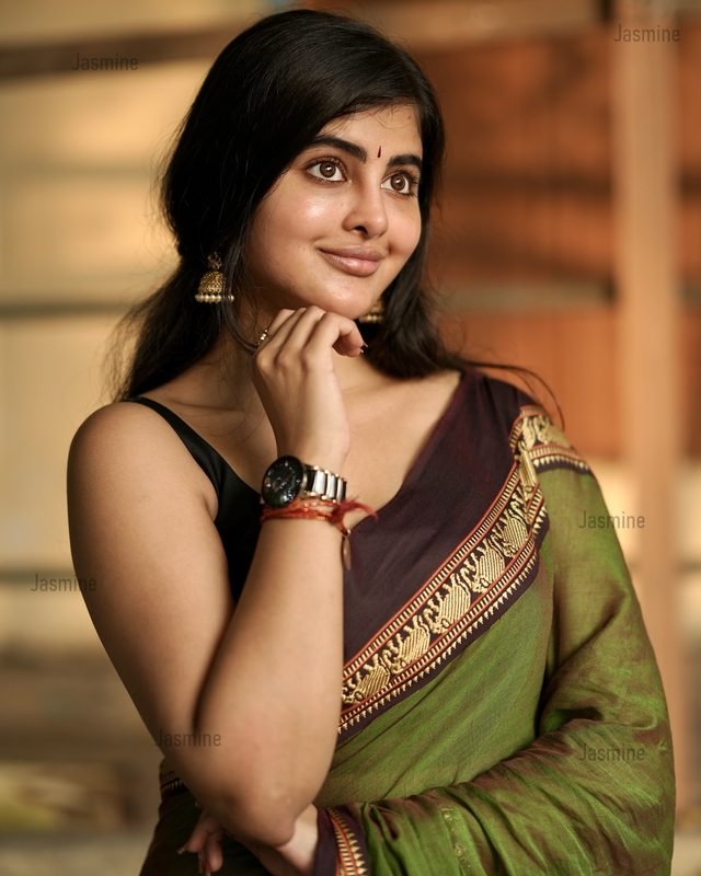 Rithya - రిత్య ( Authentic Narayanpet cotton sarees - Handloom )