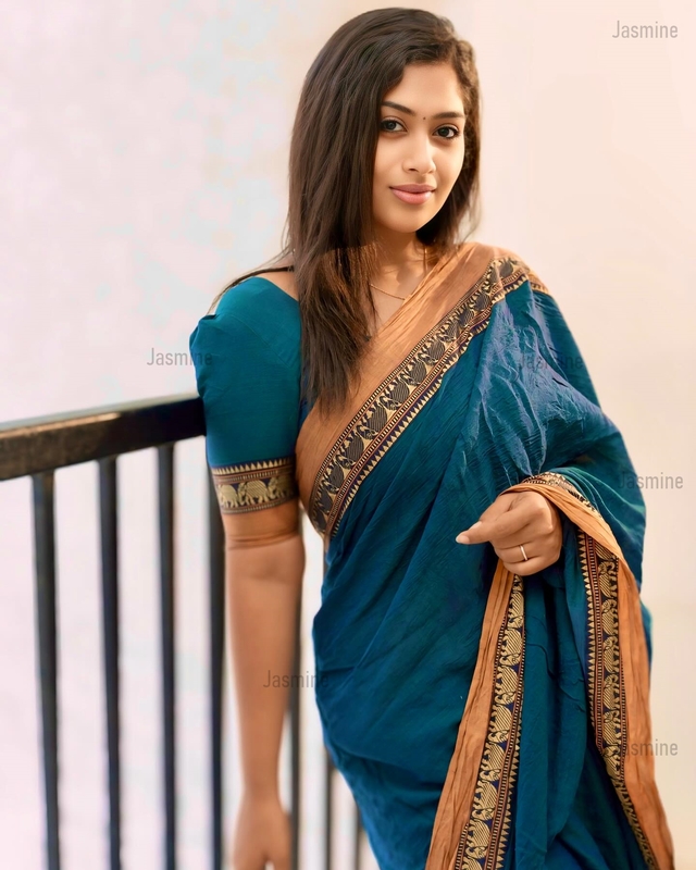 Ciana ( Authentic Narayanpet cotton sarees - Handloom )