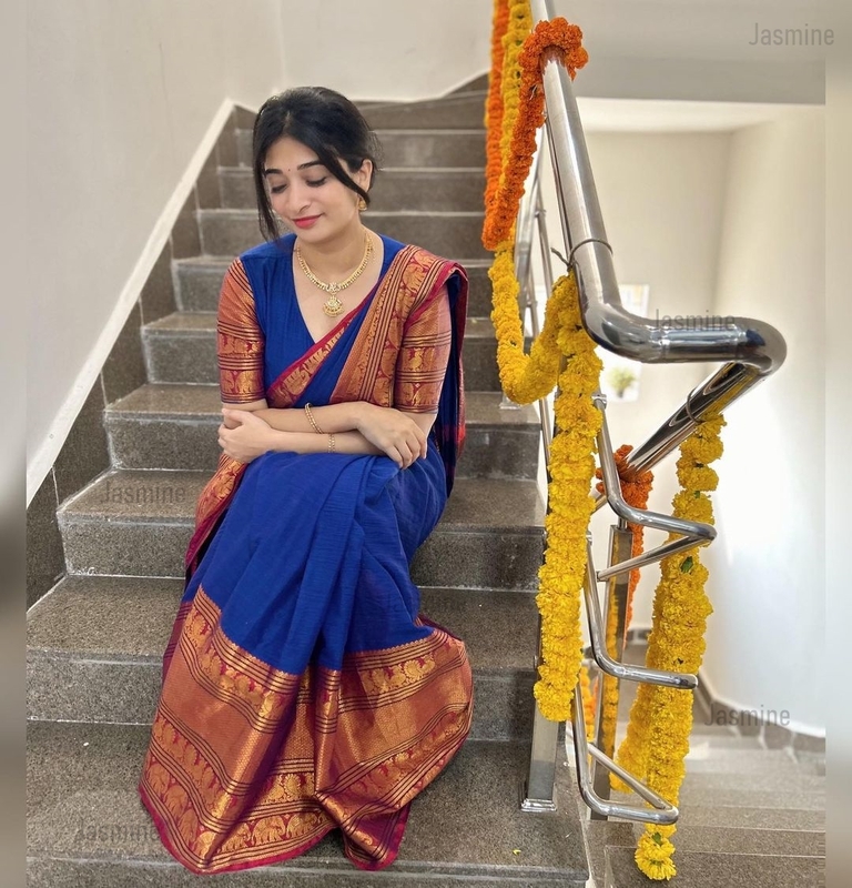 Rivya - रिव्या ( Big Border - Blue )