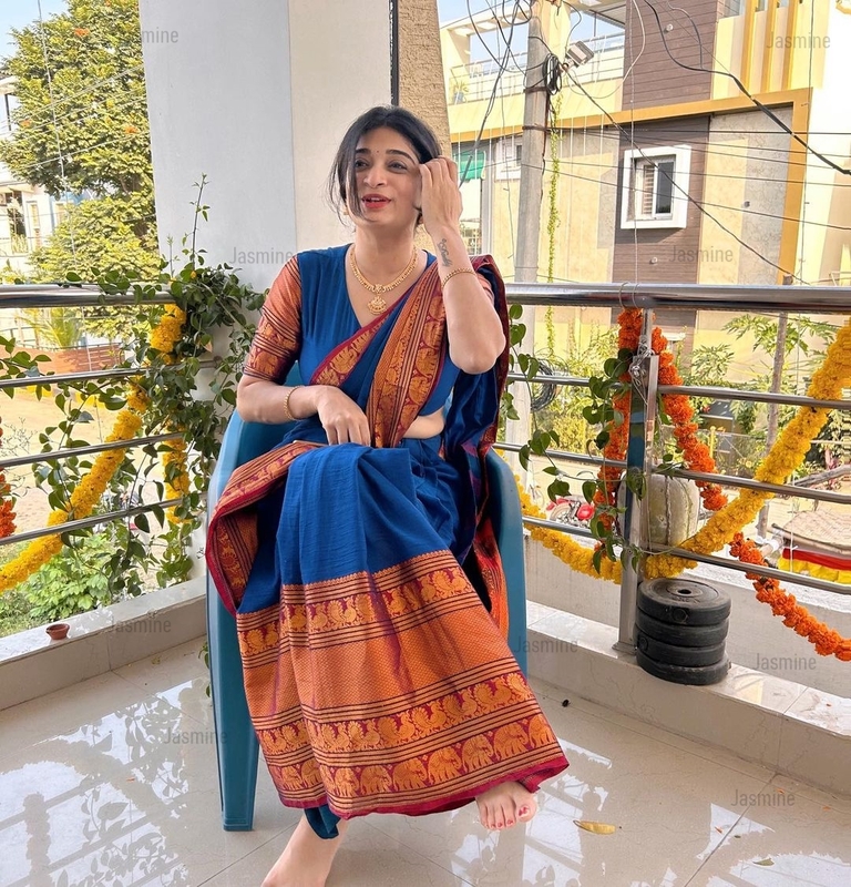 Rivya - रिव्या ( Big Border - Blue )