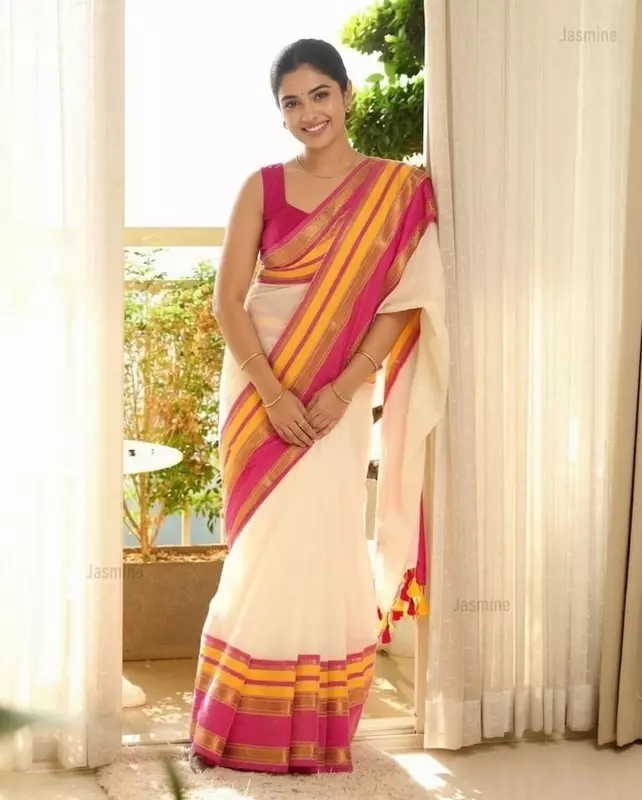 Chaitali - चैत्राली ( Mul cotton sarees )