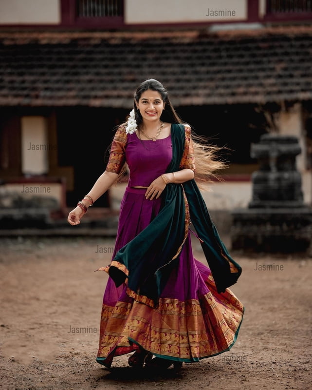 Hasini - హాసిని ( Narayanpet Half Saree Material )