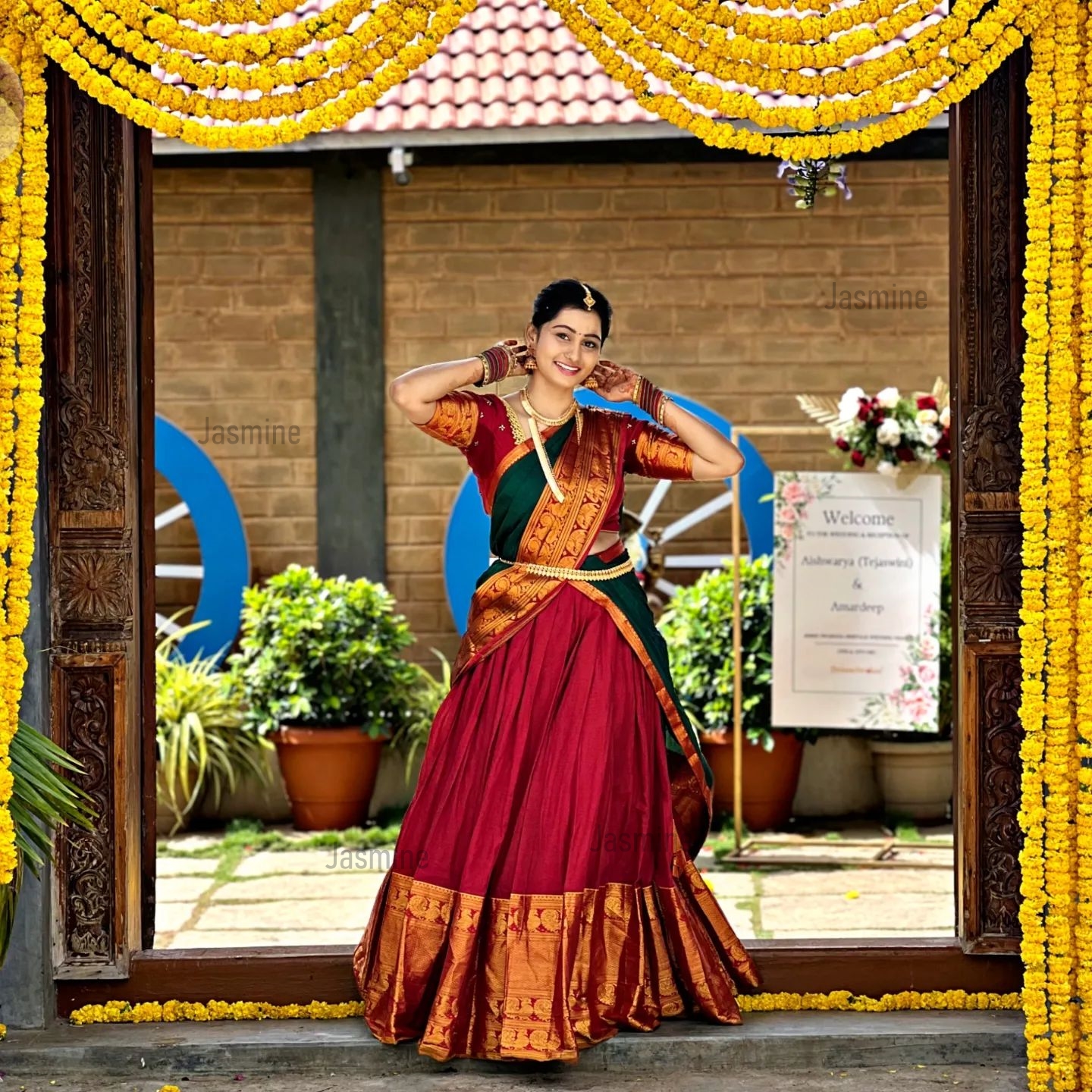 Meenakshi - मीनाक्षी  ( Narayanpet Half Saree Material )