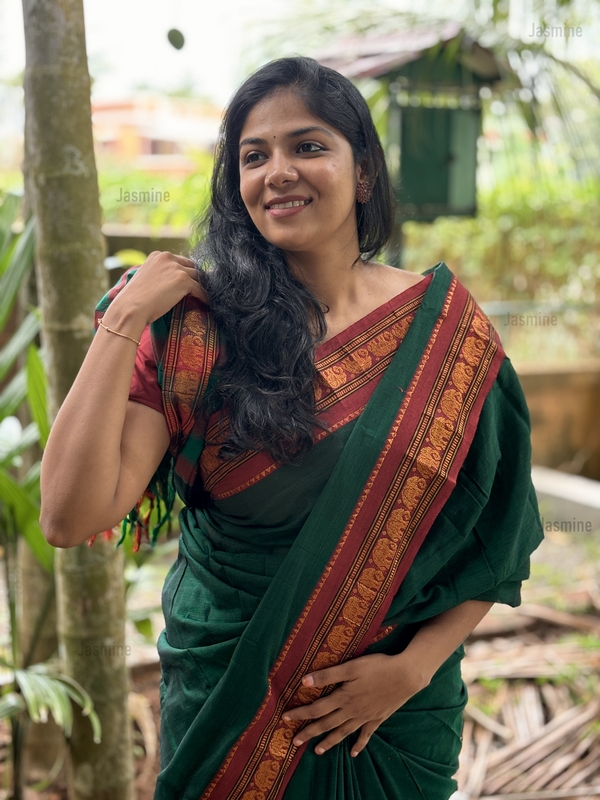 Sireesha - సిరీష ( Narayanpet cotton sarees )