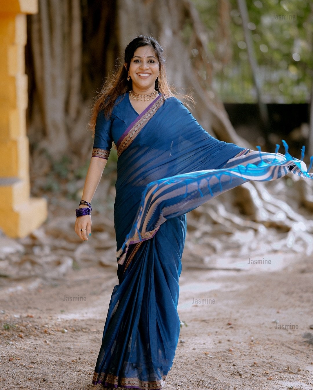 Tithira - तिथिरा ( Authentic Narayanpet cotton sarees )