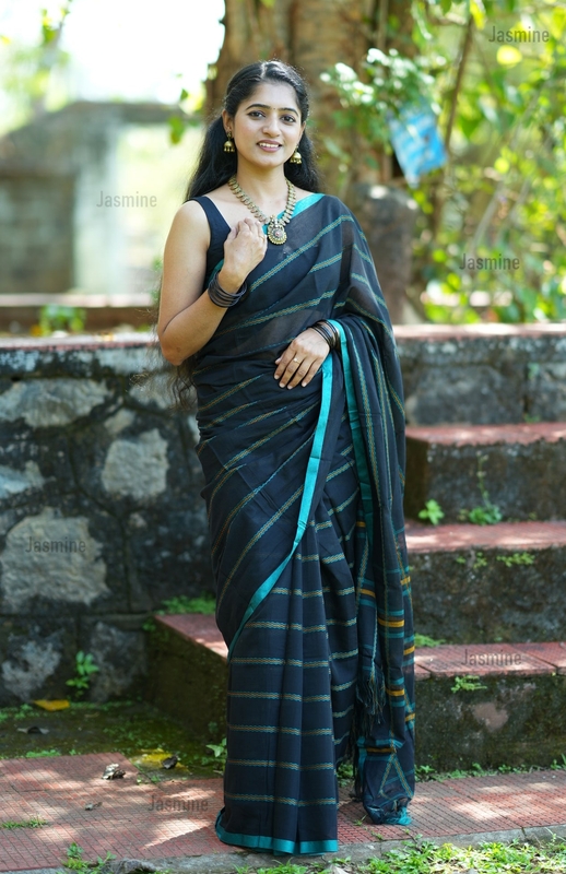 Laharika - लहरिका ( Authentic Narayanpet cotton sarees )