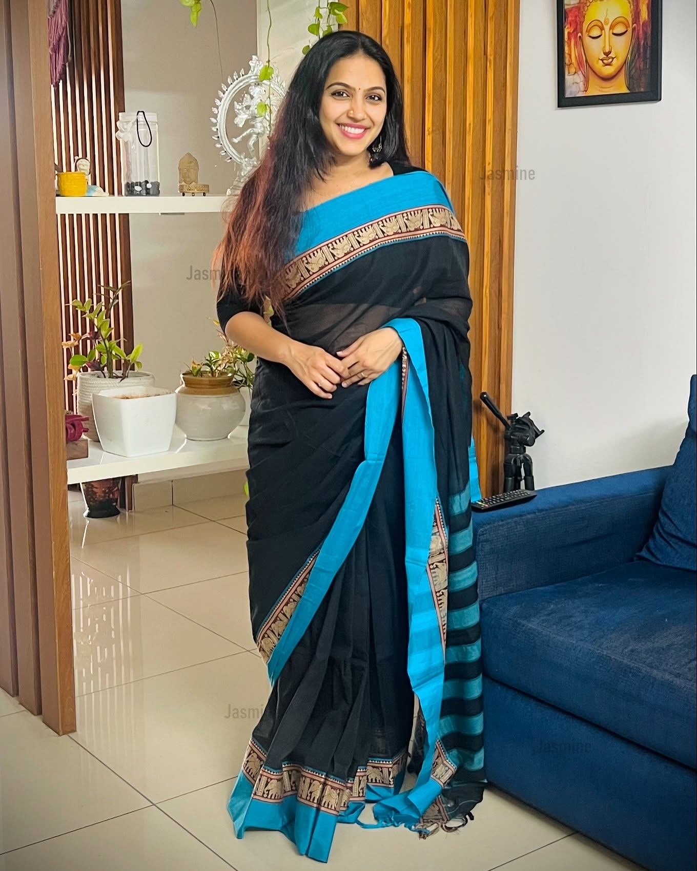 Sugandhi - സുഗന്ധി ( Authentic Narayanpet Handloom )