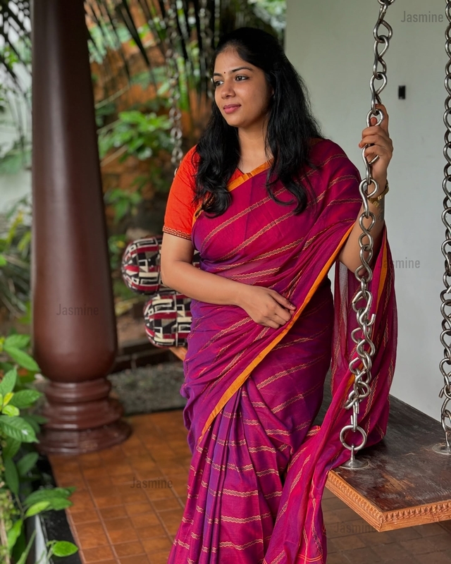 Anugraha - अनुग्रह ( Authentic Narayanpet cotton sarees )