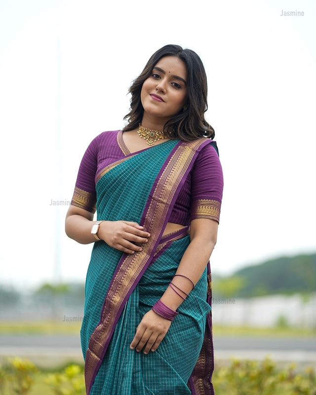 Sriya - శ్రీయ ( Cotton silk sarees )