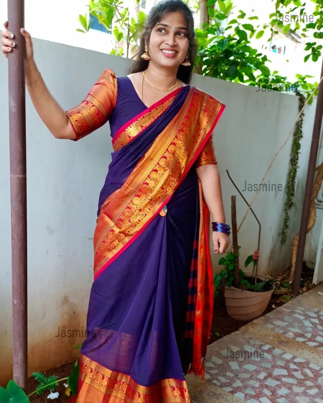 Vianika - वियानिका ( Big Border - Violet )