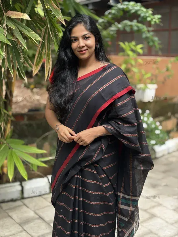 Nila - नीला ( Authentic Narayanpet cotton sarees )