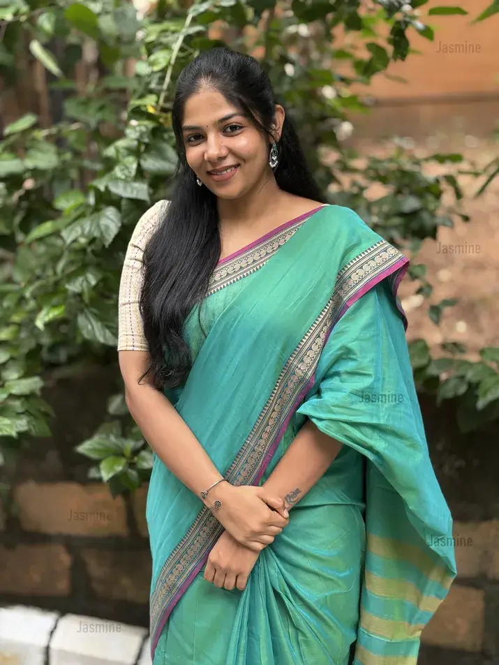 Diya - దియా ( Narayanpet Cotton Sarees )