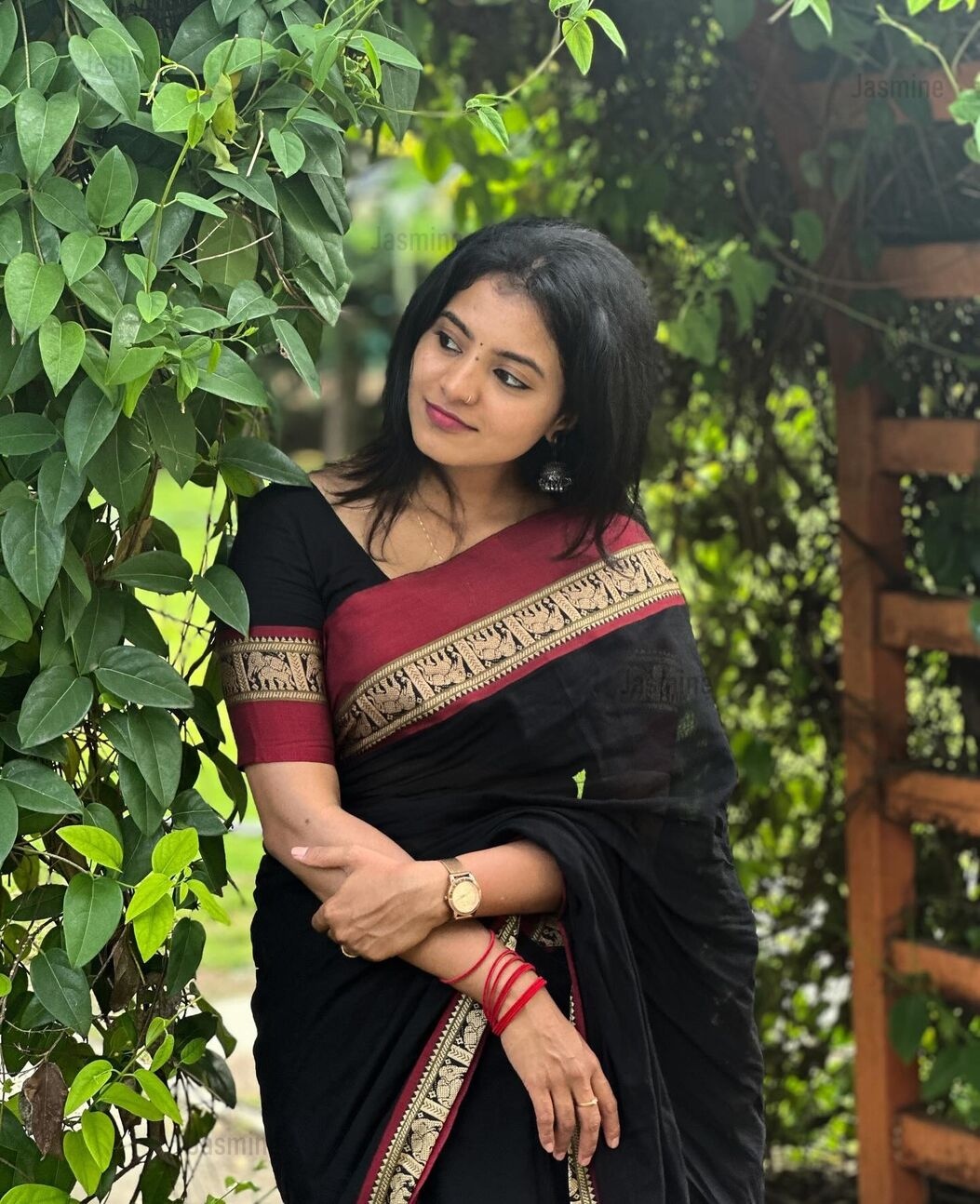 Kanaka - కనక ( Authentic Narayanpet Handloom )