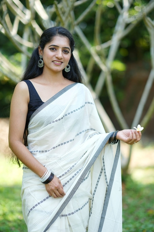 Haripriya - हरिप्रिया ( Authentic Narayanpet cotton sarees )