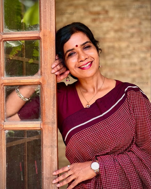 Rinisha - रिनिशा ( Authentic Patteda Anchu )