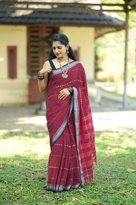 Raveena - రవీనా ( Narayanpet cotton sarees )