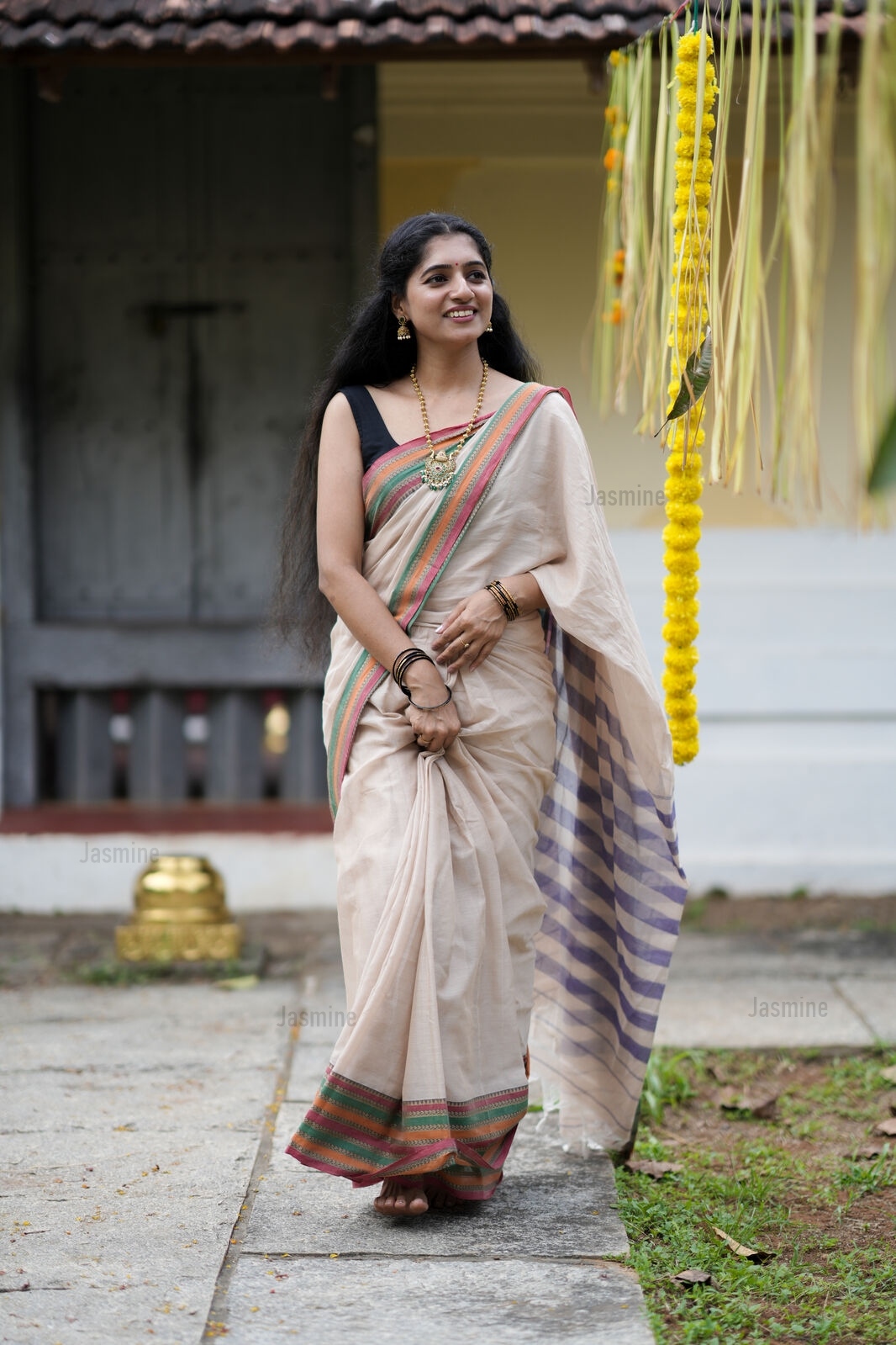 Nishitha - నిశిత ( Narayanpet cotton sarees )