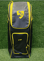 CRICKET KITBAG SG V12 WHEELIE DUFFLE JUNIOR