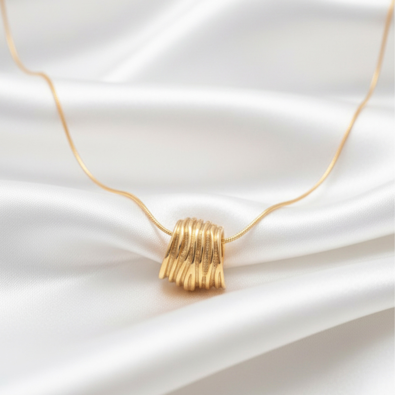 KAYYA21 Elegant Gold Textured Pendant Necklace – Stainless Steel | Anti-Tarnish, Lightweight | Pack of 1