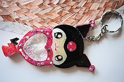 KUROMI RESIN SHAKER KEYCHAIN KUROMI RESIN SHAKER KEYCHAIN