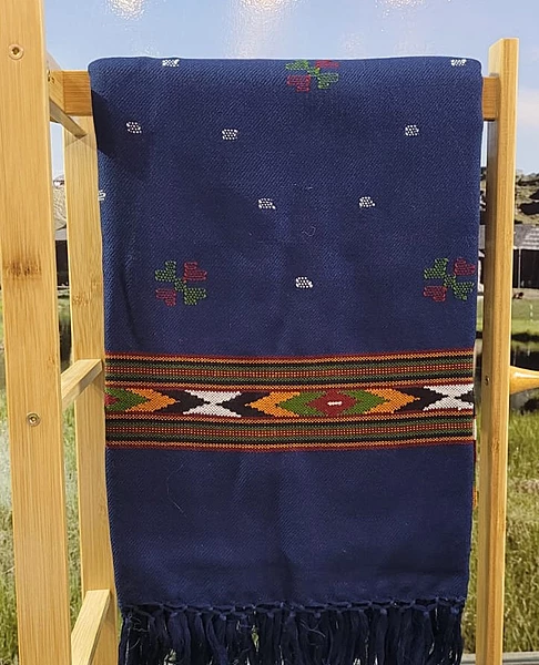 Kingri jal with border Kullu shawls