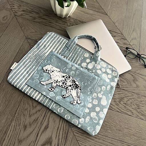 LAPTOP BAG TEAL LEOPARD 16"