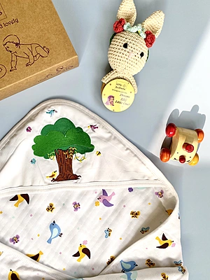 Muslin Cotton New-Born Baby Gift Set