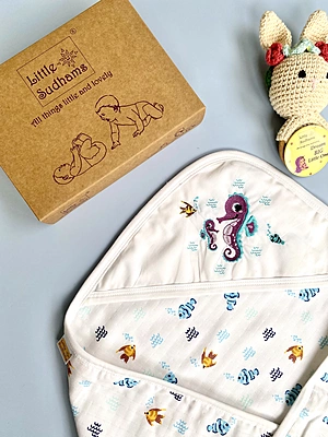 Muslin Cotton New-Born Baby Gift Set