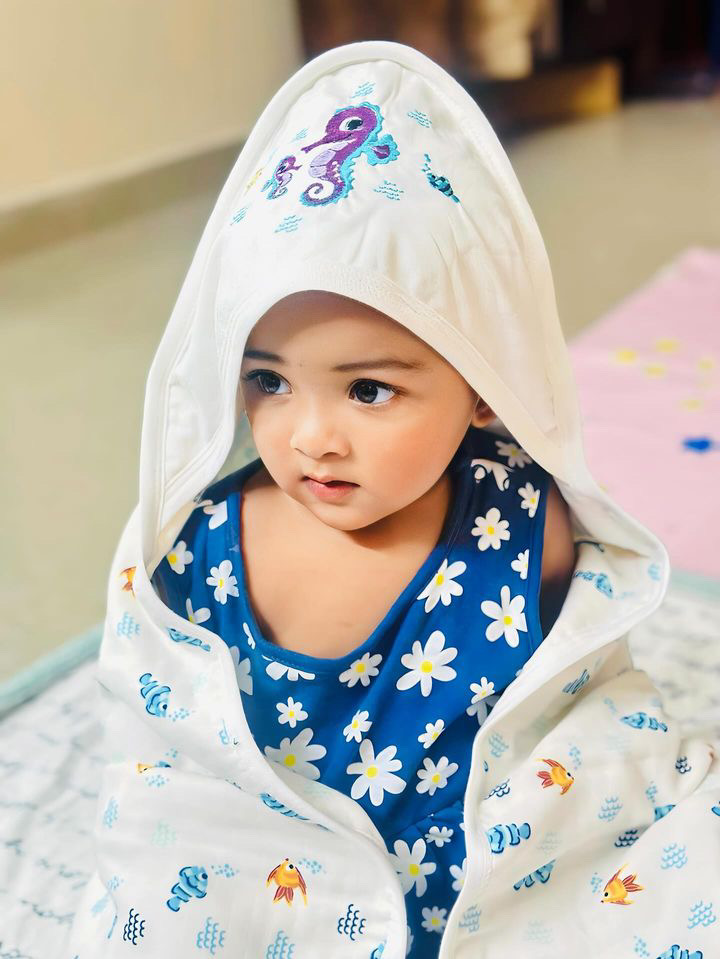 Muslin Cotton New-Born Baby Gift Set