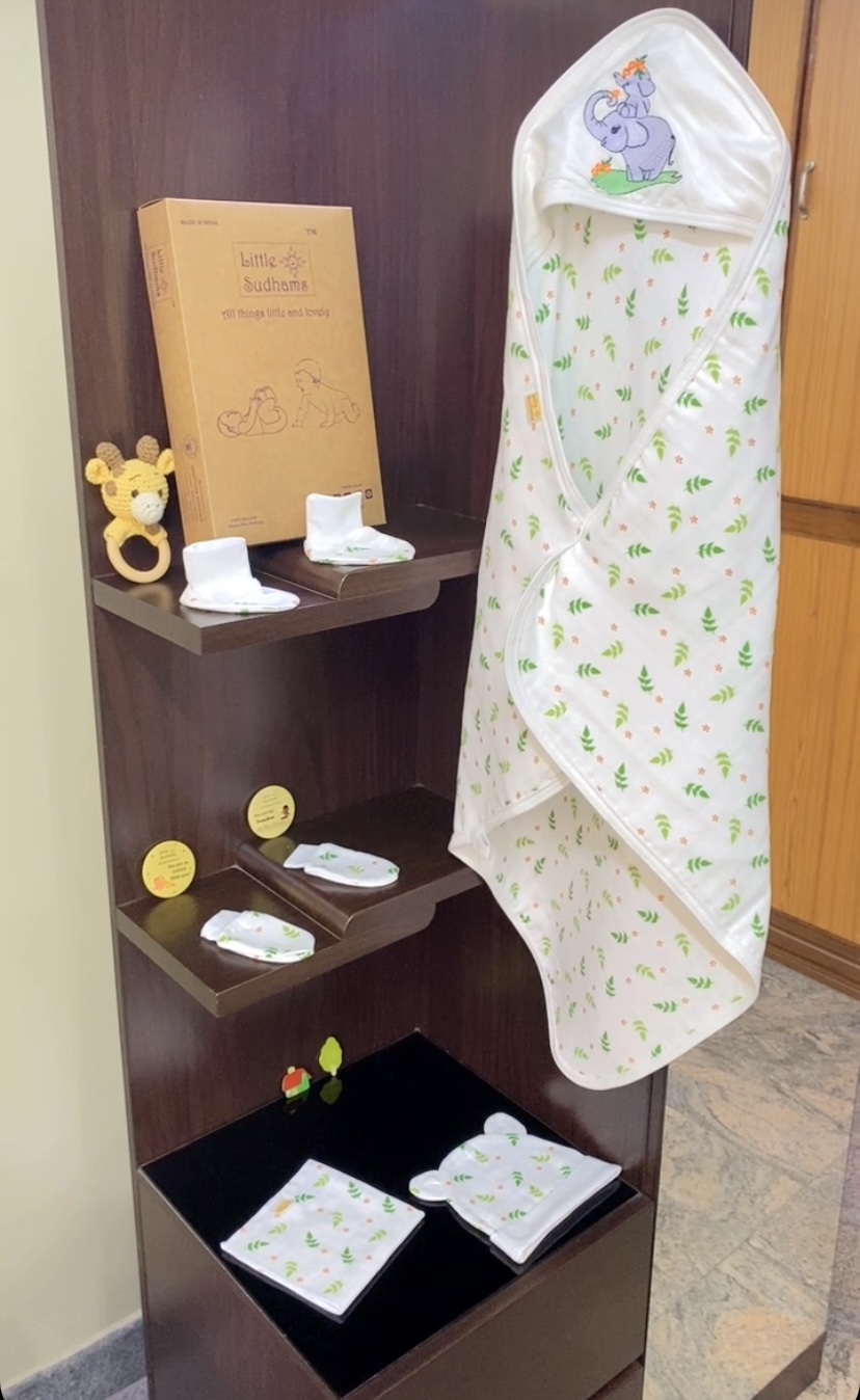 Muslin Cotton New-Born Baby Gift Set