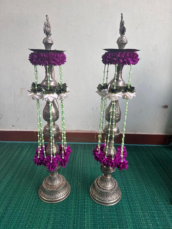 Petals and Rose Lamp Toran