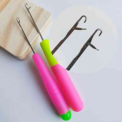 Latch hook Latch hook