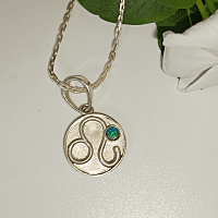 leo pendant