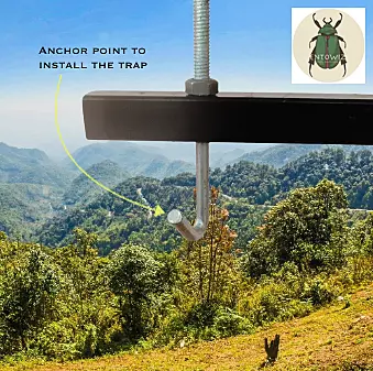 Light trap stand adjustable up to 3 to 6ft height