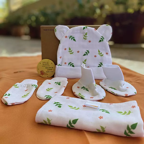Muslin Cotton Newborn Baby Cap Set