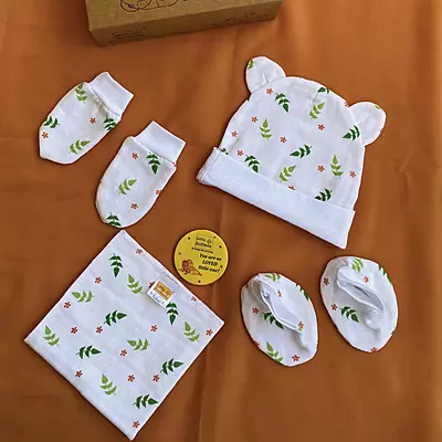 Muslin Cotton Newborn Baby Cap Set