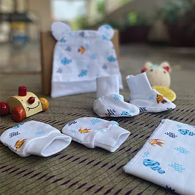 Muslin Cotton Newborn Baby Cap Set