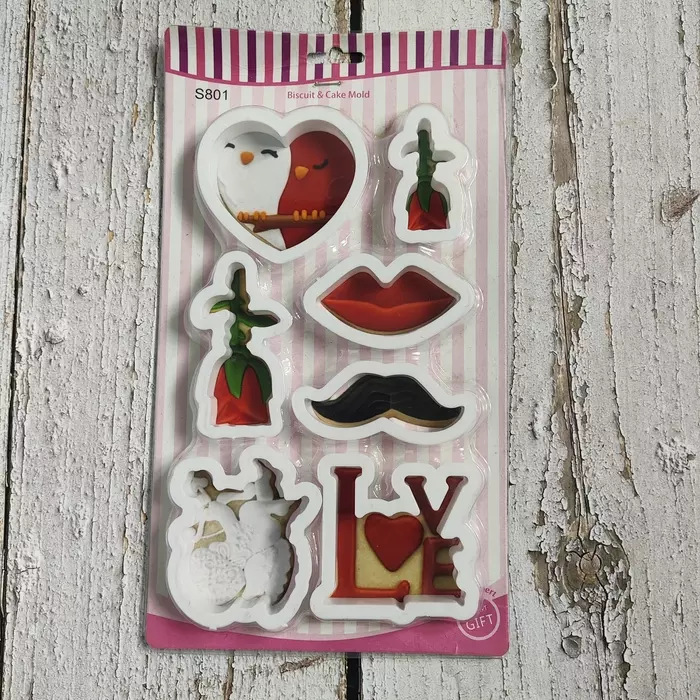 Love Valentine Cutter