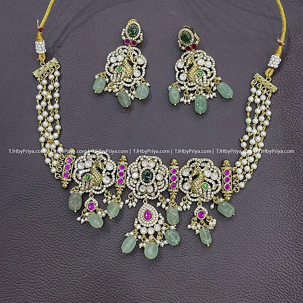 Premium Victorian Grand Choker