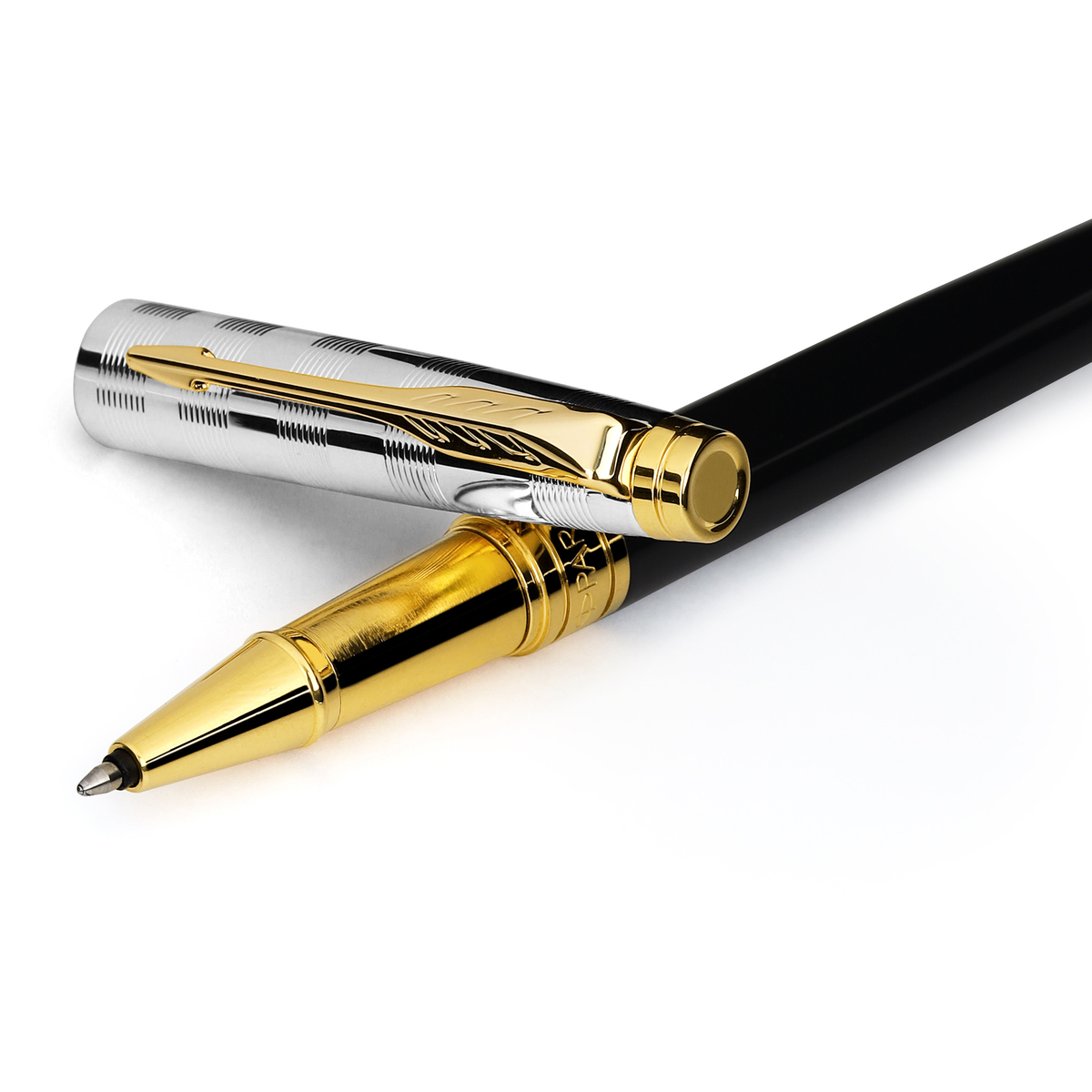 PARKER ASTER DILUXE BLACK & CHROME GOLD TRIM ROLLER PEN