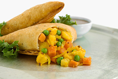 Frozen Mix Veg Samosa 50 No in Pkt