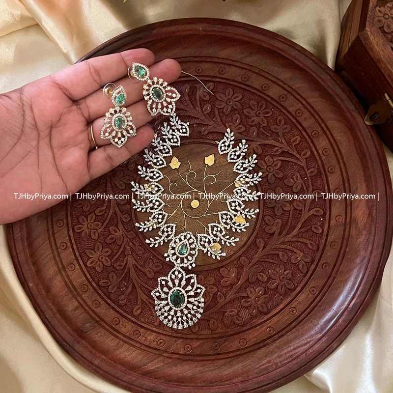 Diamond Alike White Stone With Rama Green Or Aqua Green Stone Necklace With Gold Base (TJH 422)