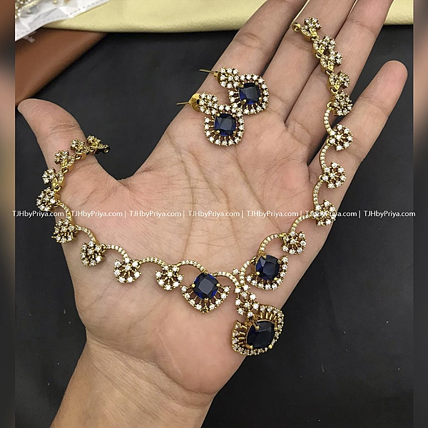 Premium Victorian Necklace With Blue Stone