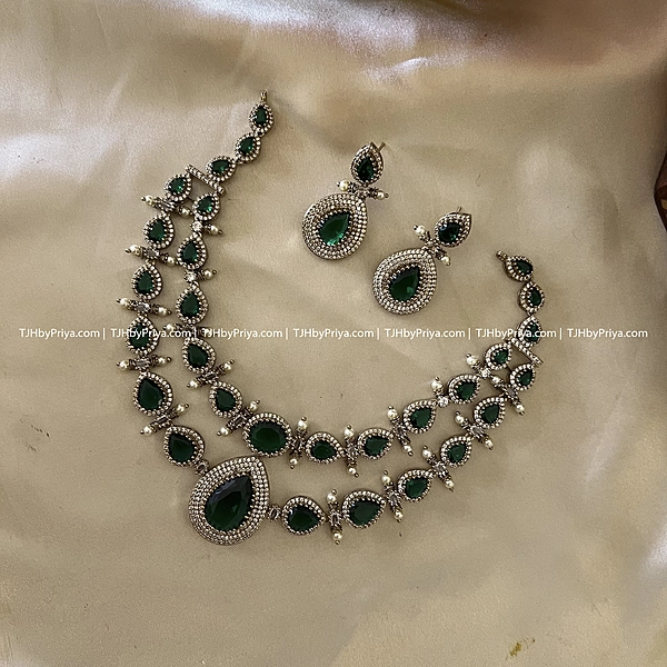 Premium Quality Victorian Necklace With Green Stones In 2 Layers