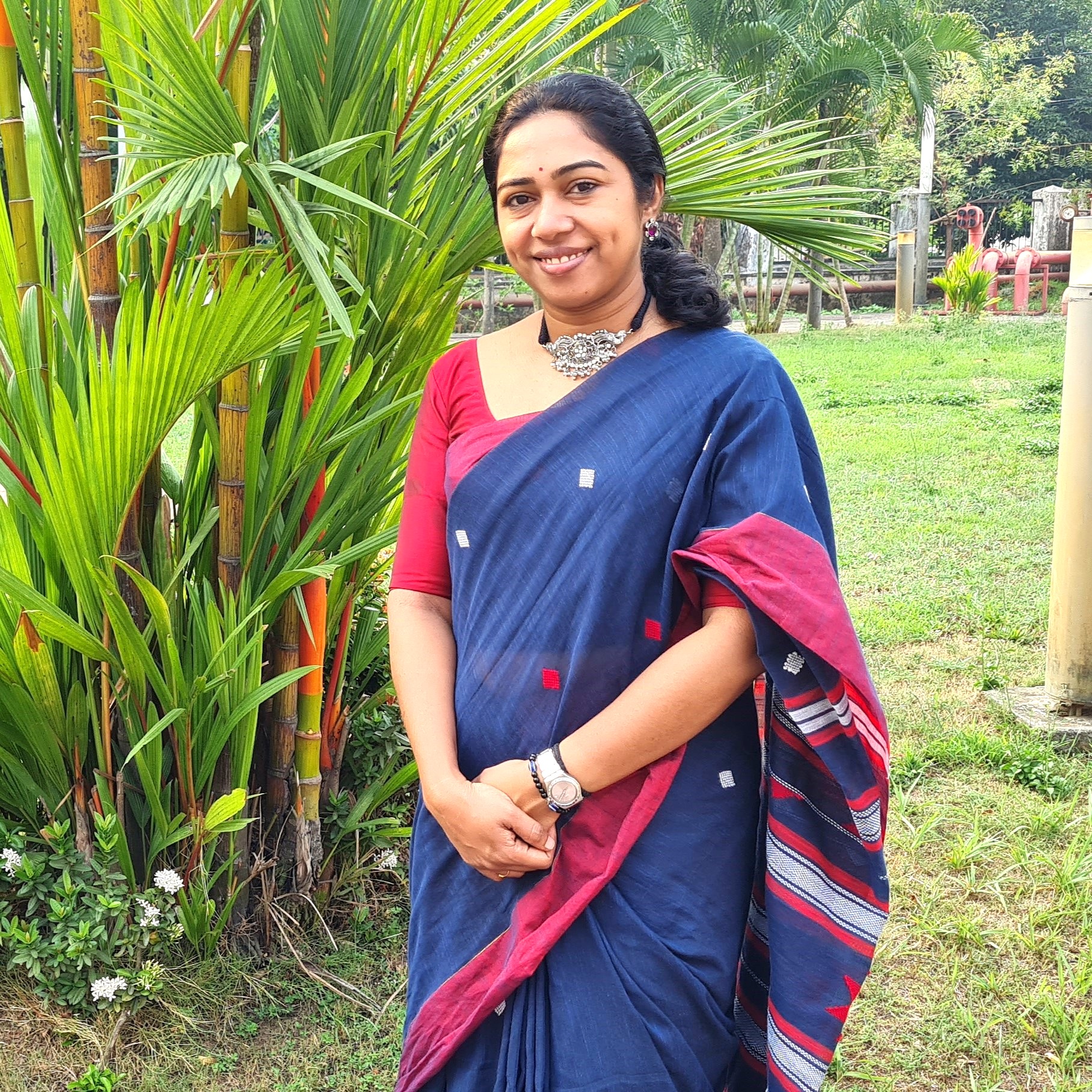 Navy Blue & Red Handloom Khadi Cotton Saree