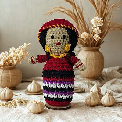 Crochet Manipuri Small Figurine